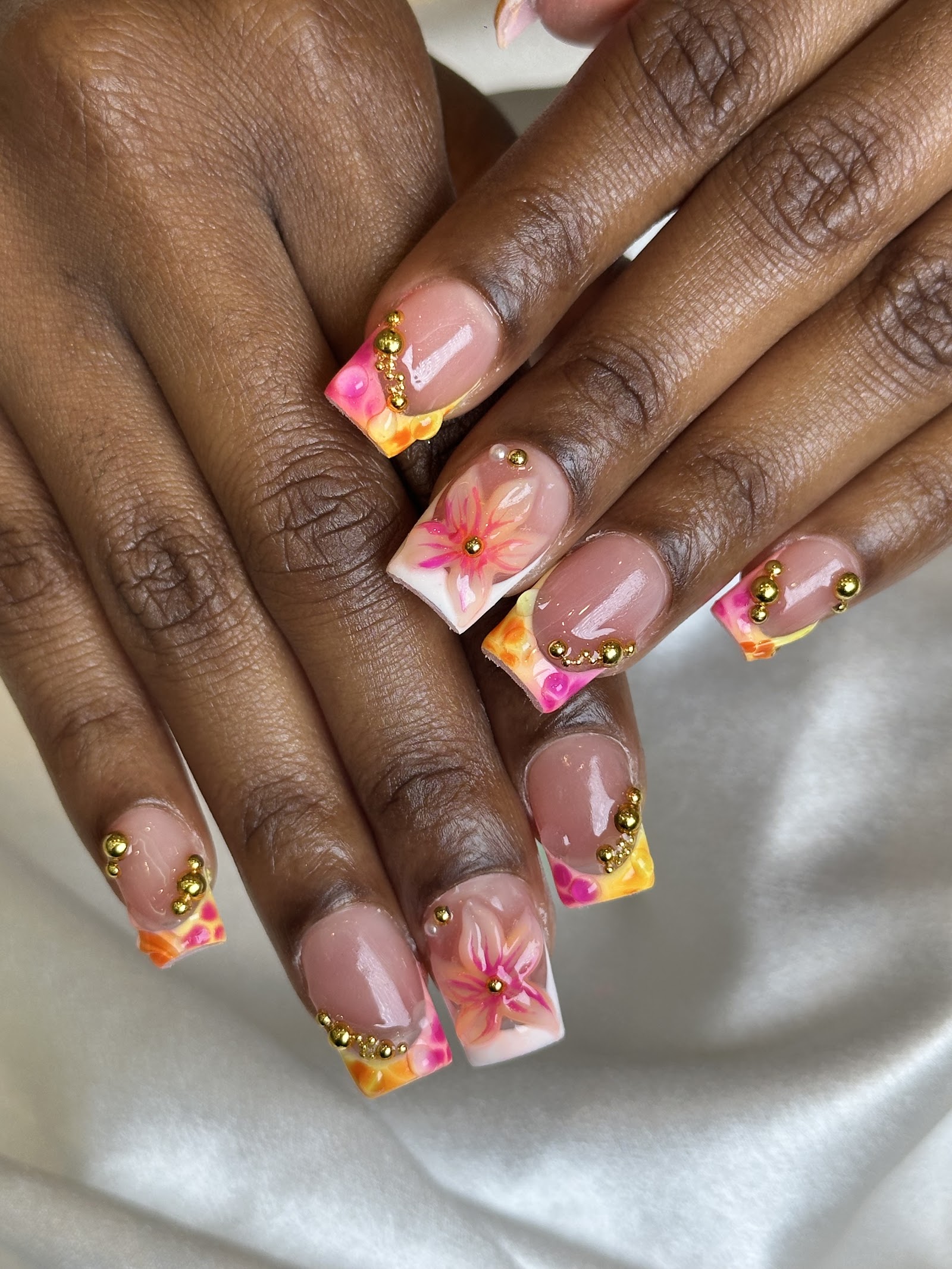 Lush Nail Bar Grant Park logo